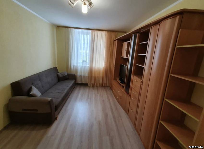 1-комнатная квартира, ул. Молодежная, 118, 280 рублей: фото 3