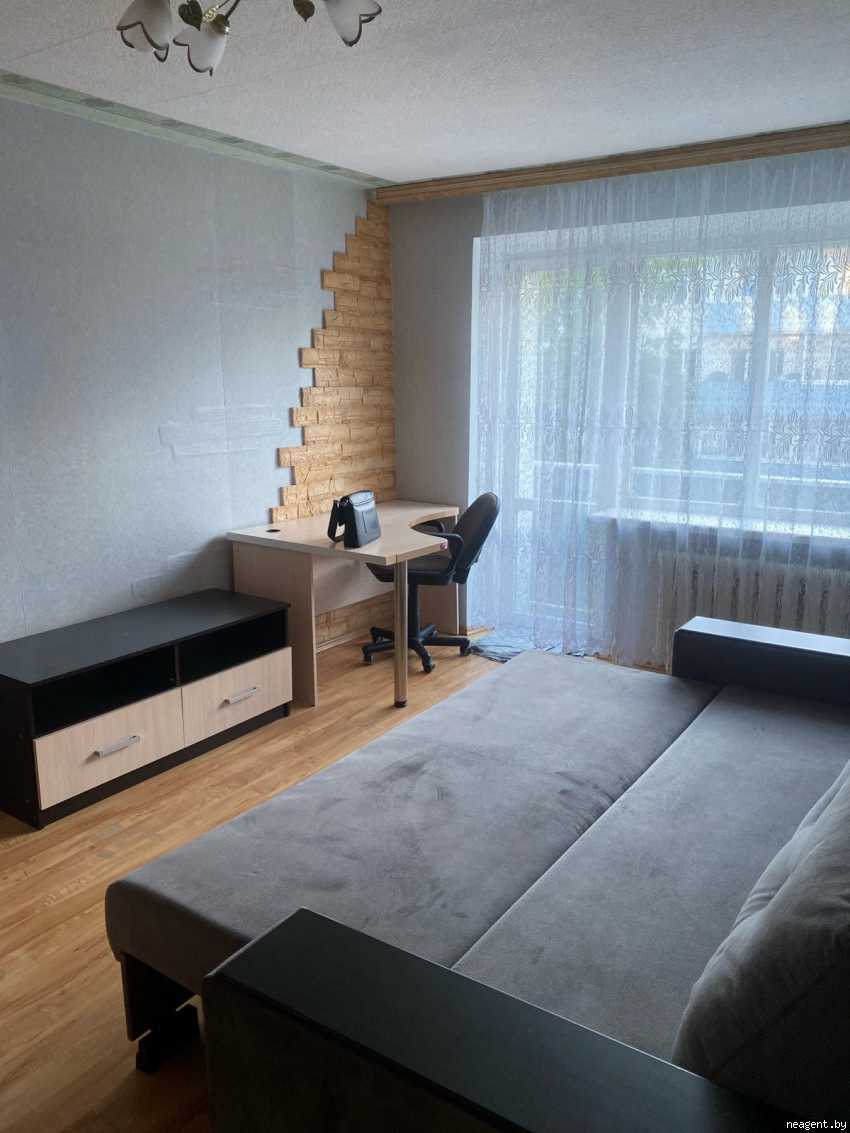 1-комнатная квартира, ул. Розы Люксембург, 172, 939 рублей: фото 2