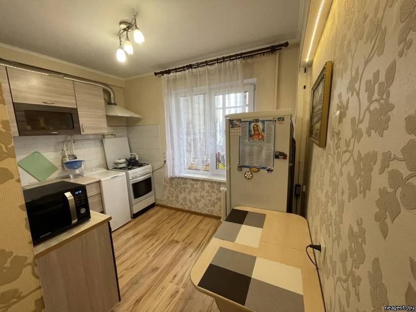 1-комнатная квартира, Берута, 17/4, 718 рублей: фото 1