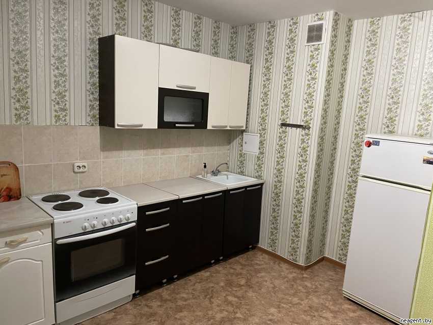 1-комнатная квартира, ул. Связистов, 11, 854 рублей: фото 1