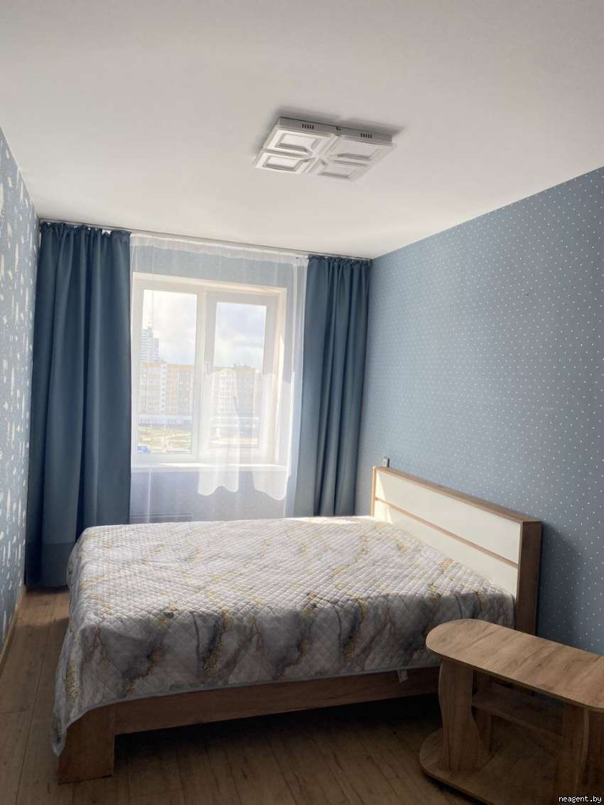 2-комнатная квартира, ул. Руссиянова, 12, 120 рублей: фото 1