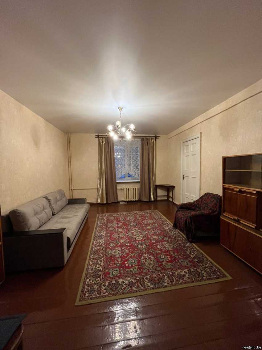 3-комнатная квартира, Независимости просп., 19, 1465 рублей: фото 1