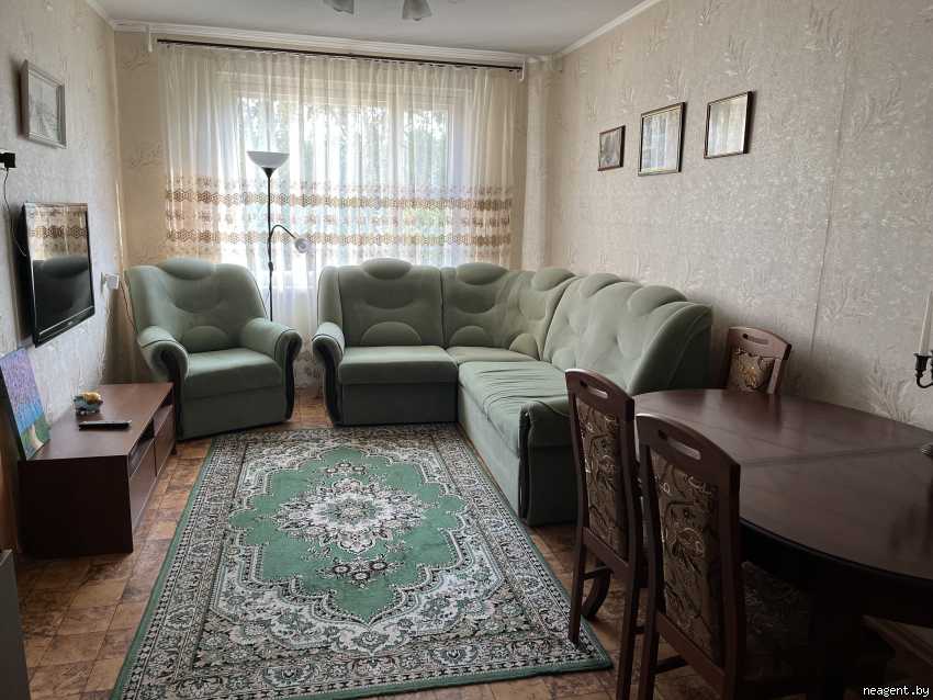2-комнатная квартира, Сергея Есенина, 6/1, 1000 рублей: фото 1