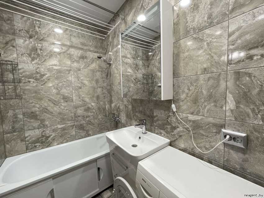 2-комнатная квартира, Независимости просп., 13, 550 рублей: фото 4