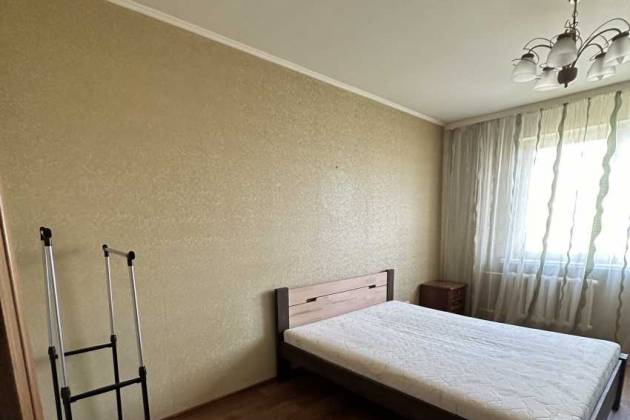 Комната, Космонавтов ул., за 631 р.