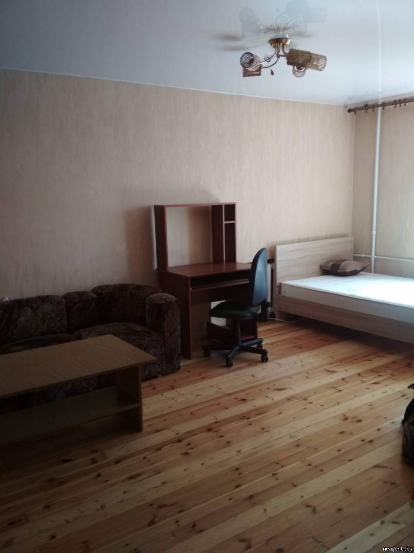 1-комнатная квартира, ул. Якуба Коласа, 30, 900 рублей: фото 2