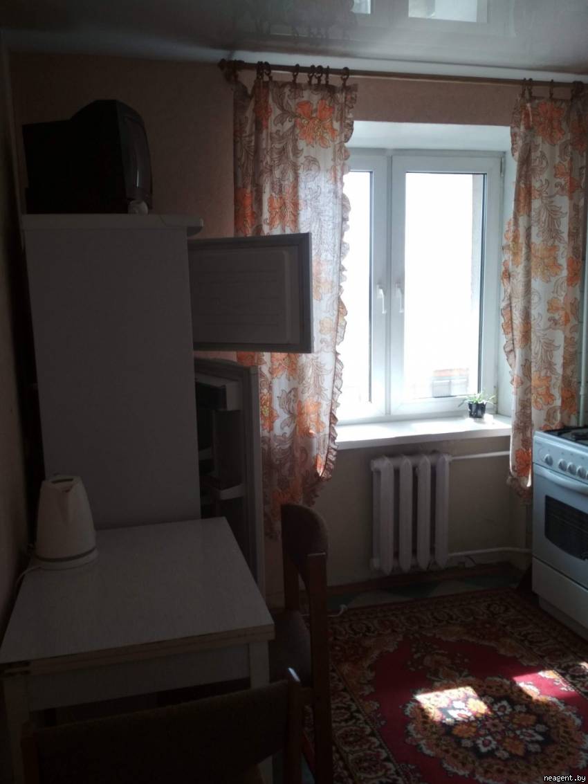 1-комнатная квартира, ул. Якуба Коласа, 30, 900 рублей: фото 3