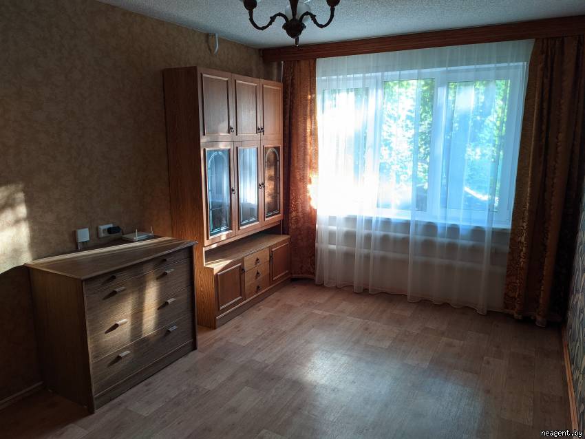 1-комнатная квартира, ул. Якубовского, 38, 901 рублей: фото 1