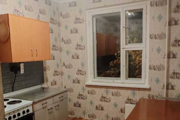2-комнатная квартира, р-н ул. Шугаева: Руссиянова ул., за 960 р.