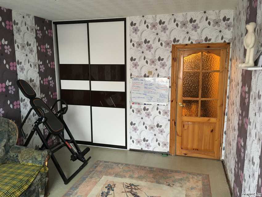 1-комнатная квартира, ул. Есенина, 123, 780 рублей: фото 1
