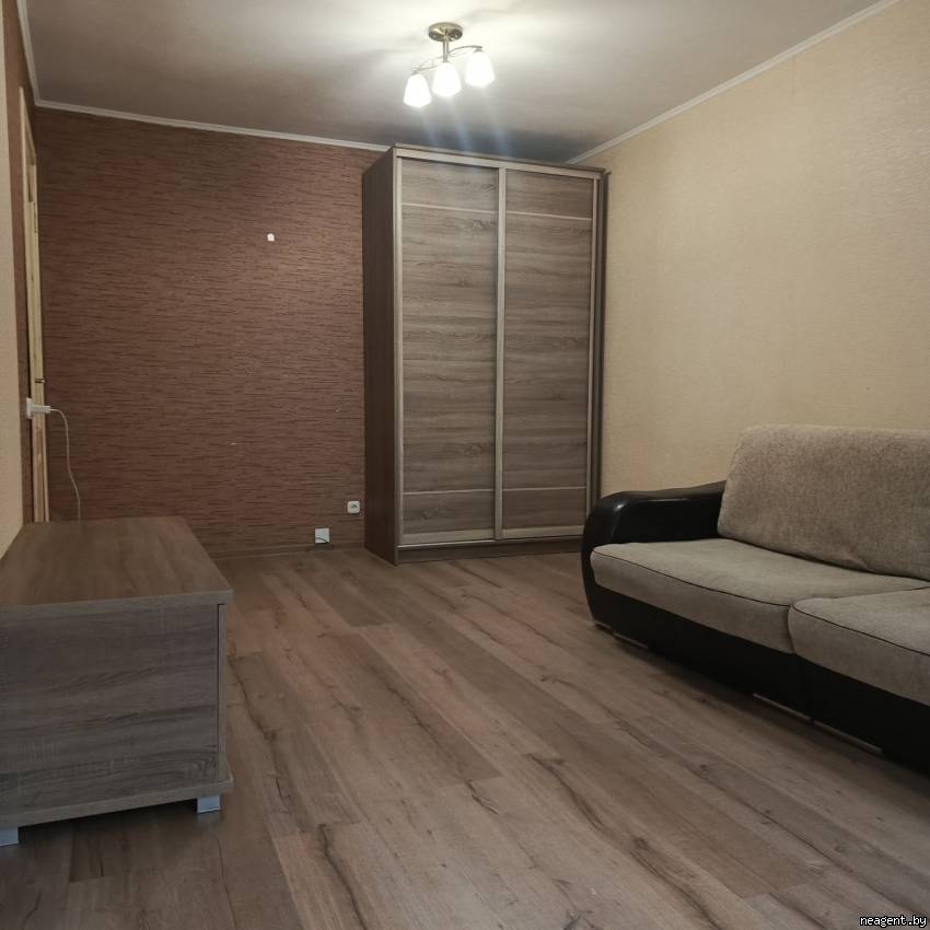 1-комнатная квартира, ул. Уручская, 11, 950 рублей: фото 1