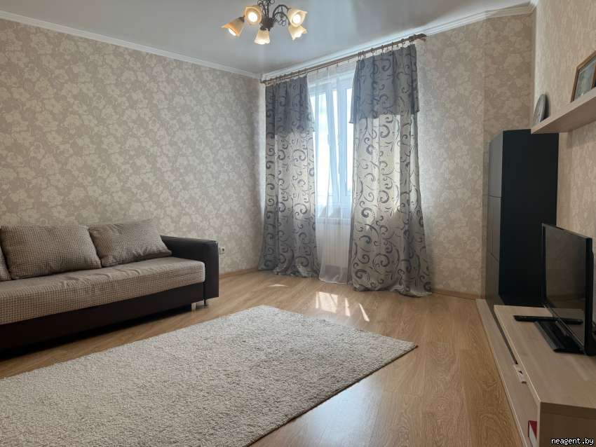 1-комнатная квартира, ул. Притыцкого, 105, 1202 рублей: фото 1
