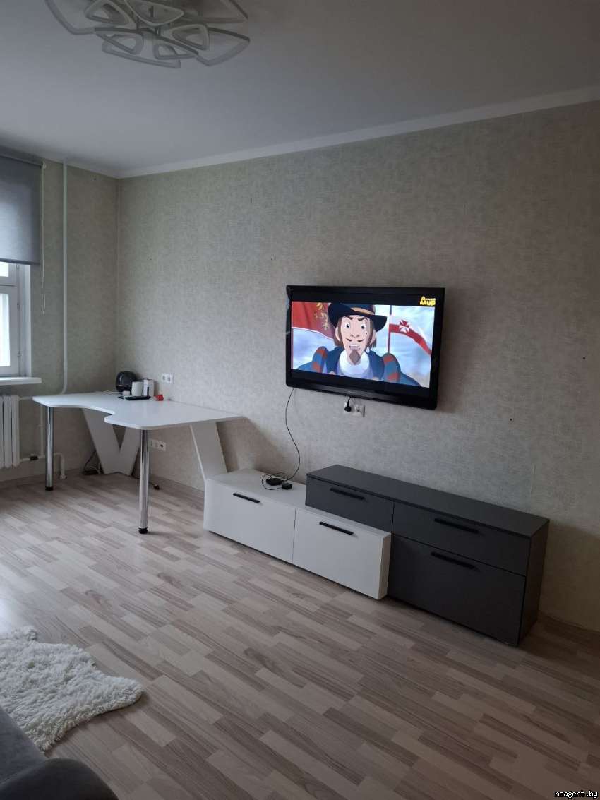 1-комнатная квартира, ул. Гурского, 44/3, 1417 рублей: фото 1