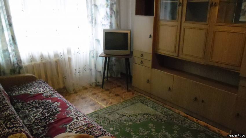 1-комнатная квартира, ул. Героев 120 Дивизии, 20, 958 рублей: фото 1