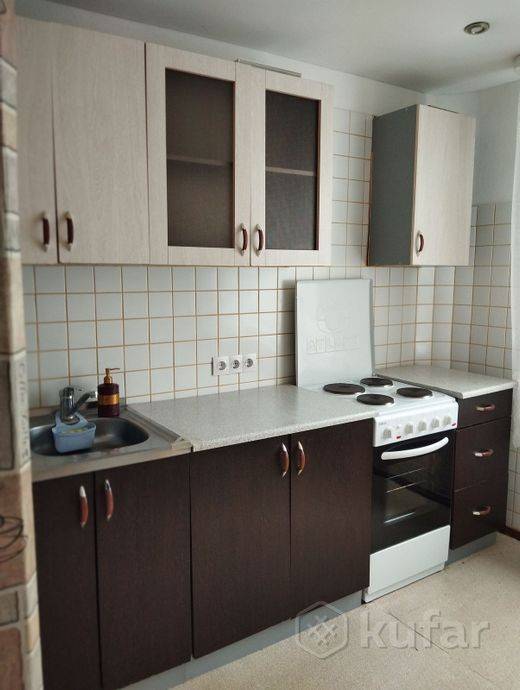 1-комнатная квартира, ул. Есенина, 117, 1110 рублей: фото 1