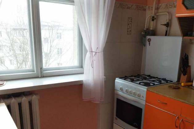 2-комнатная квартира, Розы Люксембург ул., за 900 р.