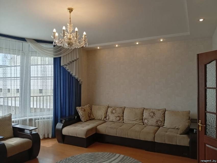 3-комнатная квартира, ул. Восточная, 39, 1797 рублей: фото 1