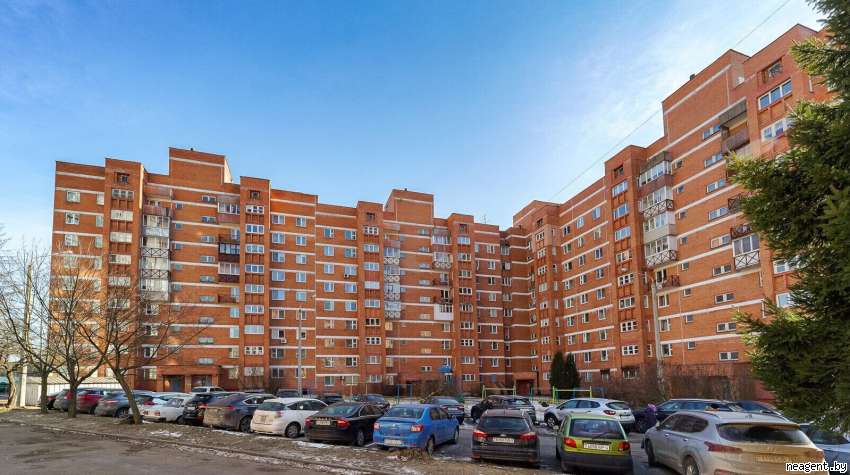 3-комнатная квартира, ул. Макаенка, 15/В, 1800 рублей: фото 1