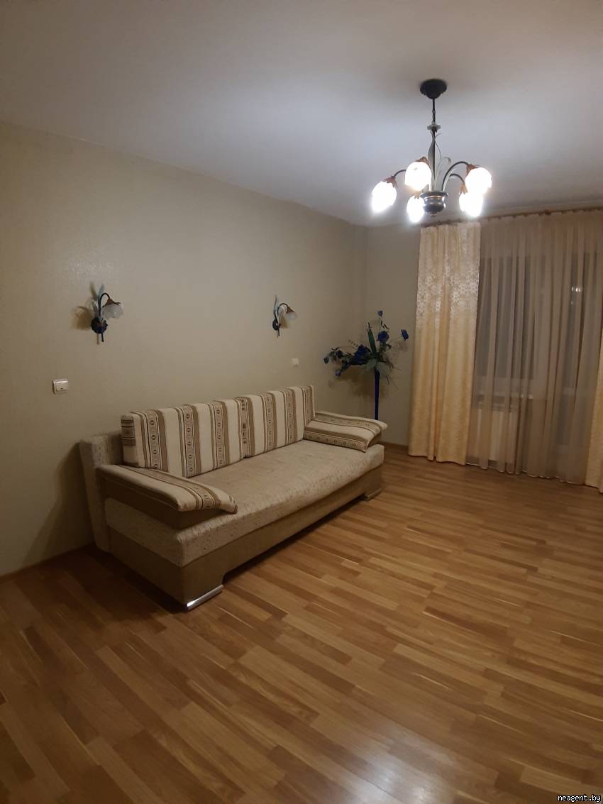 1-комнатная квартира, ул. Притыцкого, 91, 1200 рублей: фото 1
