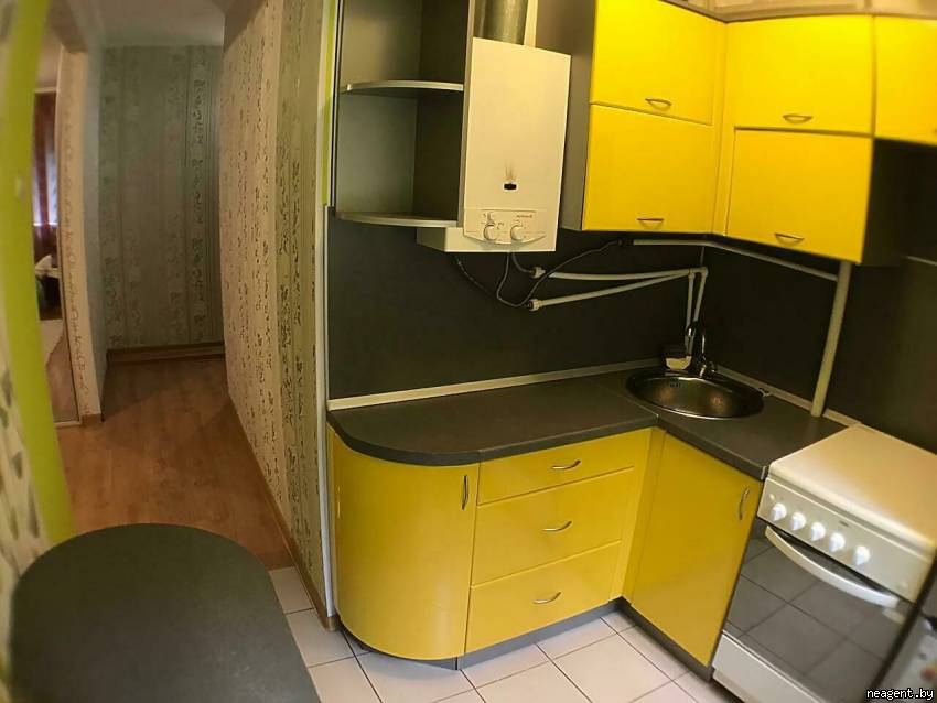 1-комнатная квартира, Ленина, 104, 360 рублей: фото 1
