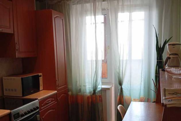 1-комнатная квартира, имени газеты «Правда» просп., за 1100 р.
