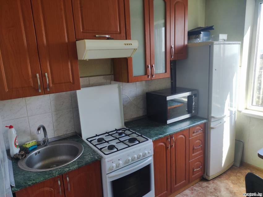 1-комнатная квартира, ул. Байкальская, 66/1, 750 рублей: фото 1