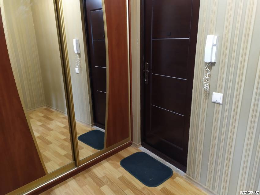1-комнатная квартира, ул. Колесникова, 30, 1050 рублей: фото 1