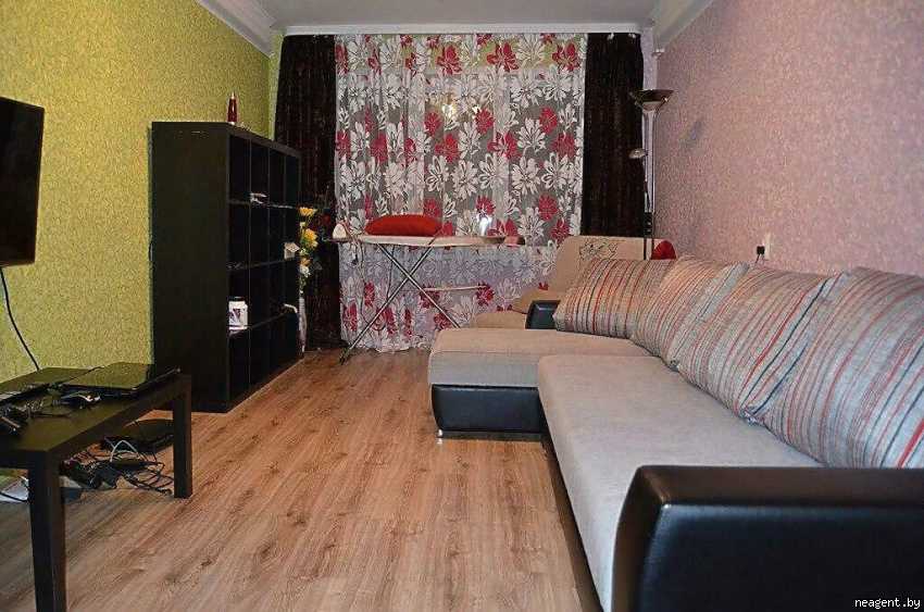 1-комнатная квартира, ул. 50 лет Октября, 14, 370 рублей: фото 1