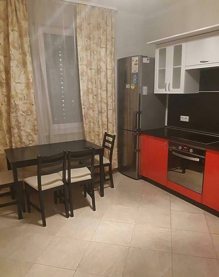 1-комнатная квартира, Луначарского, 15, 350 рублей: фото 1