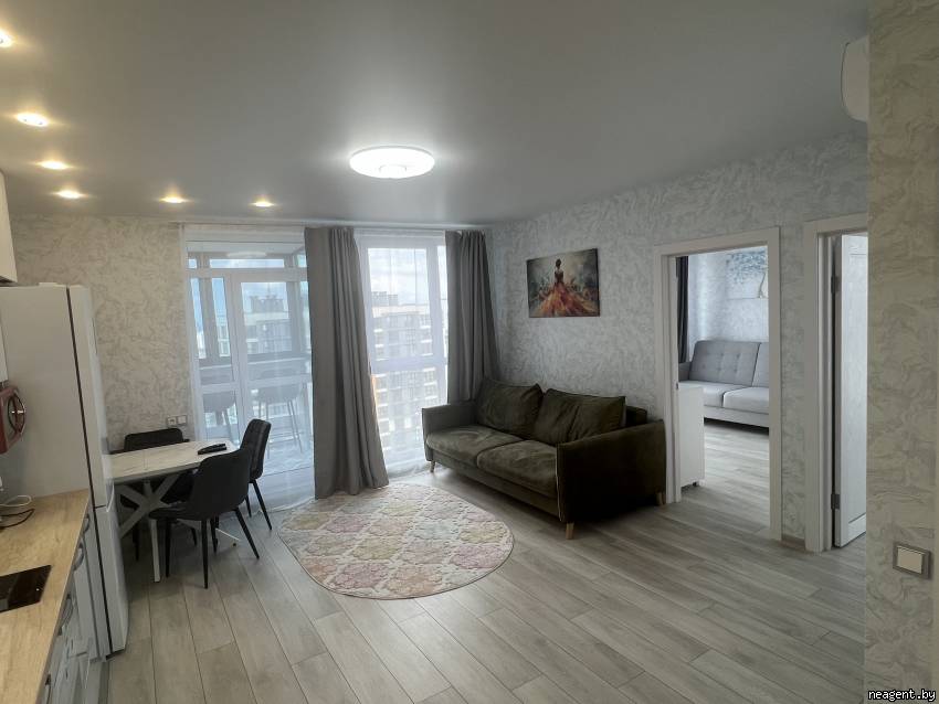 3-комнатная квартира, ул. Теслы, 23/1, 2676 рублей: фото 1