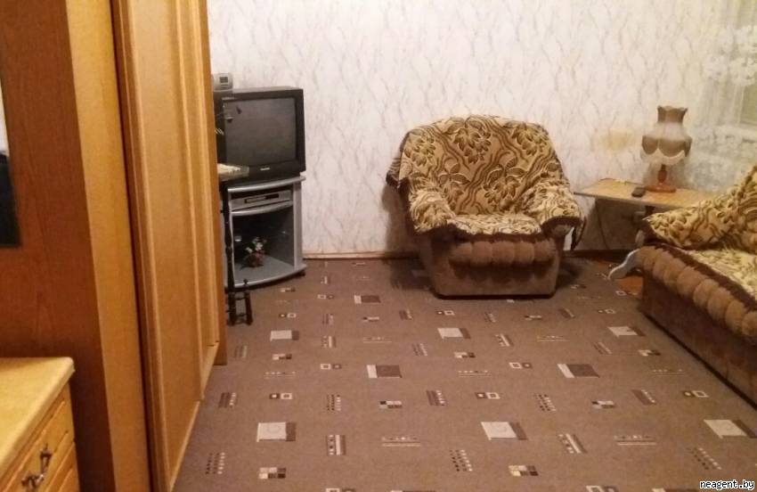 1-комнатная квартира, ул. Московская, 10, 900 рублей: фото 1