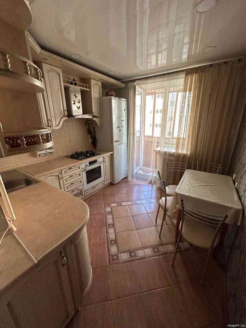 2-комнатная квартира, ул. Некрасова, 28, 1318 рублей: фото 1
