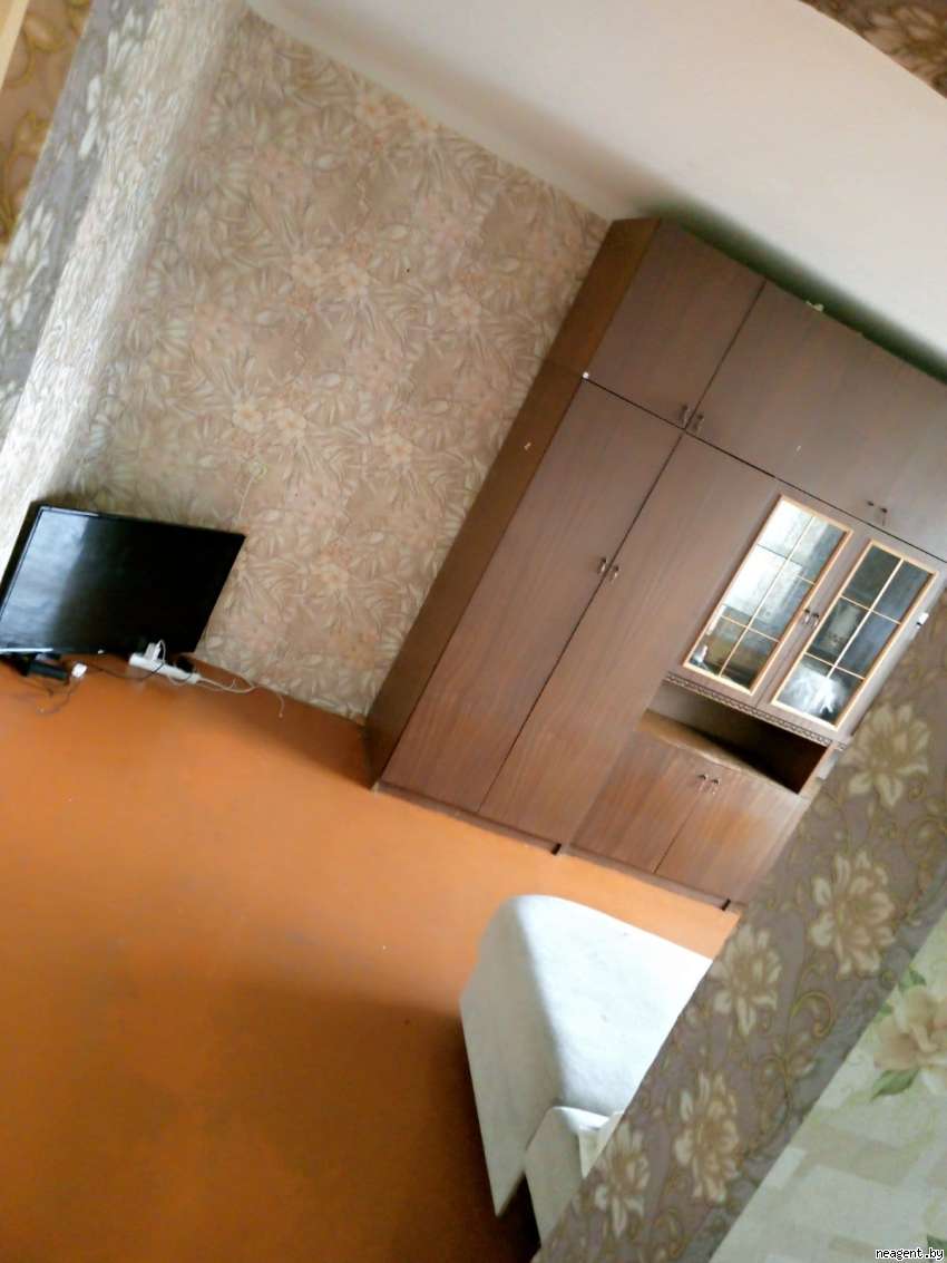 2-комнатная квартира, ул. Карастояновой, 23/1, 560 рублей: фото 2