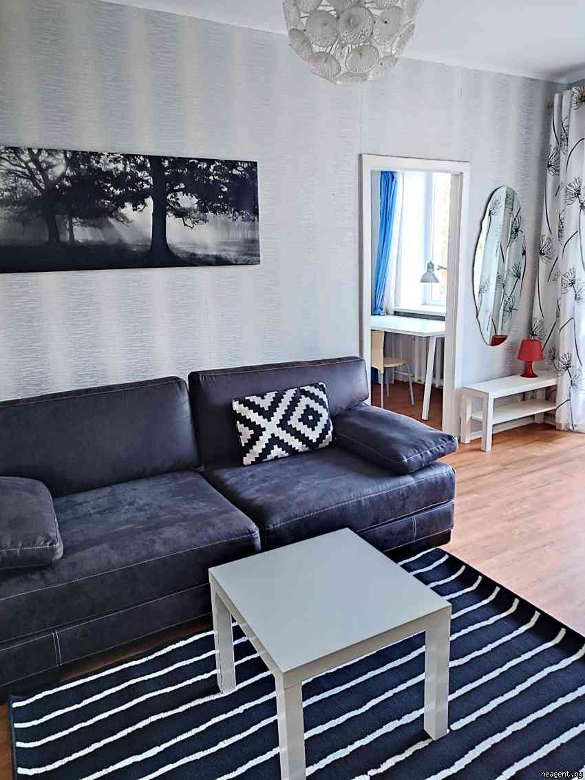 2-комнатная квартира, ул. Филатова, 5а, 1360 рублей: фото 1