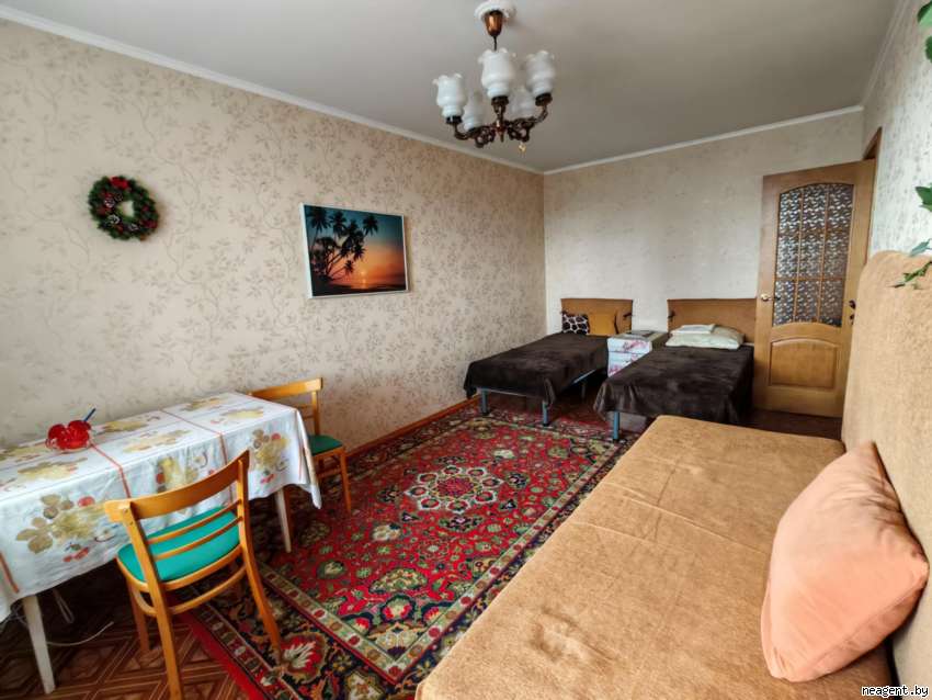 1-комнатная квартира, Независимости просп., 133, 300 рублей: фото 1