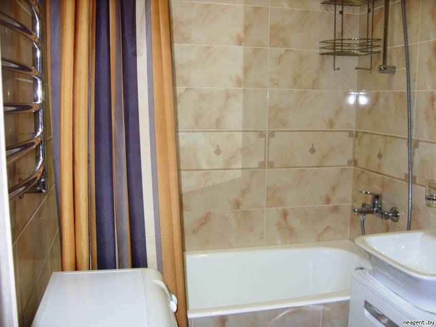 2-комнатная квартира, ул. Червякова, 2/5, 1100 рублей: фото 1