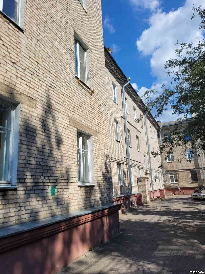 2-комнатная квартира, ул. Лазо, 10, 897 рублей: фото 1