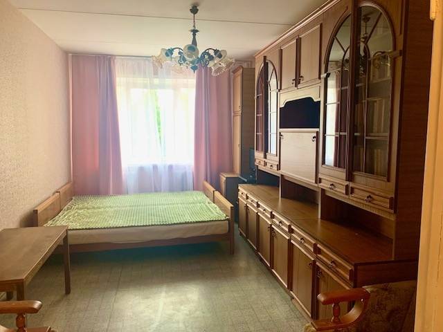1-комнатная квартира, ул. Казинца, 64/А, 777 рублей: фото 1