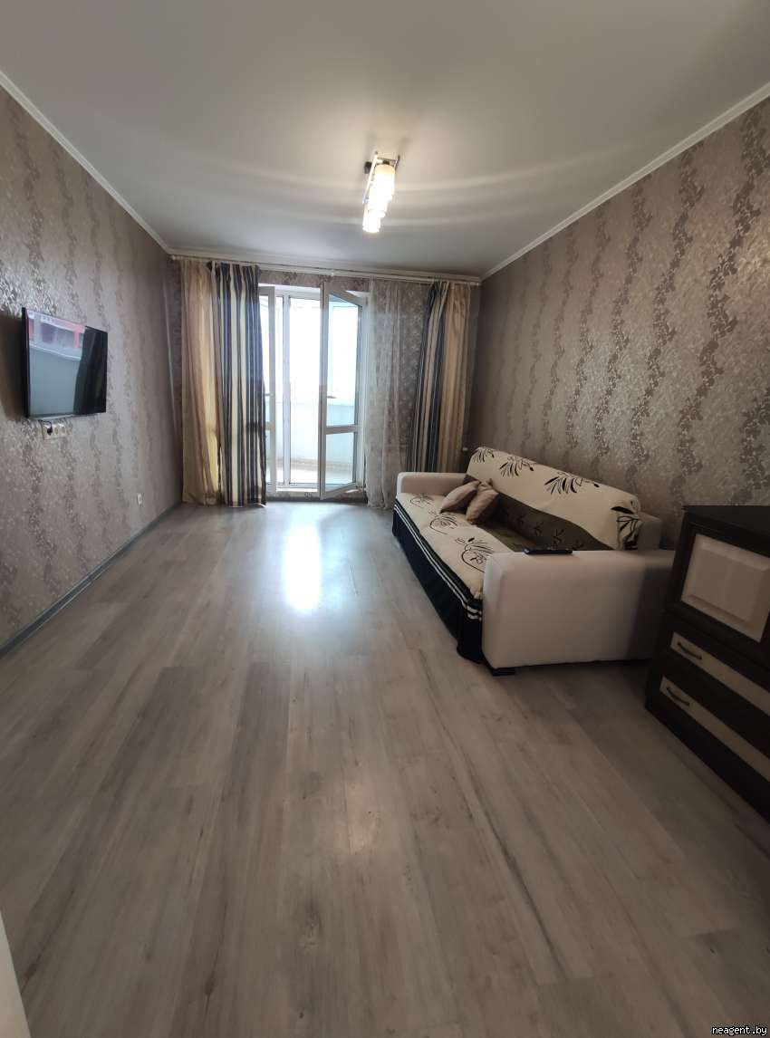 1-комнатная квартира, ул. Гурского, 41/1, 1374 рублей: фото 1