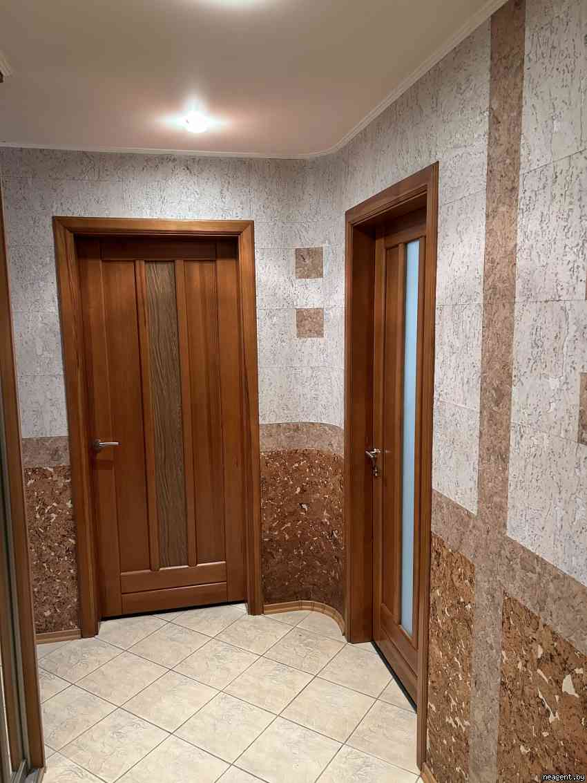 3-комнатная квартира, ул. Янки Мавра, 42, 1488 рублей: фото 1