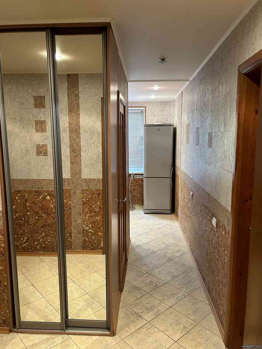 3-комнатная квартира, ул. Янки Мавра, 42, 1488 рублей: фото 2