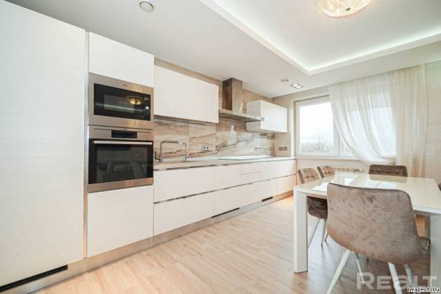 4-комнатная квартира, Нововиленская ул., за 842689 р.