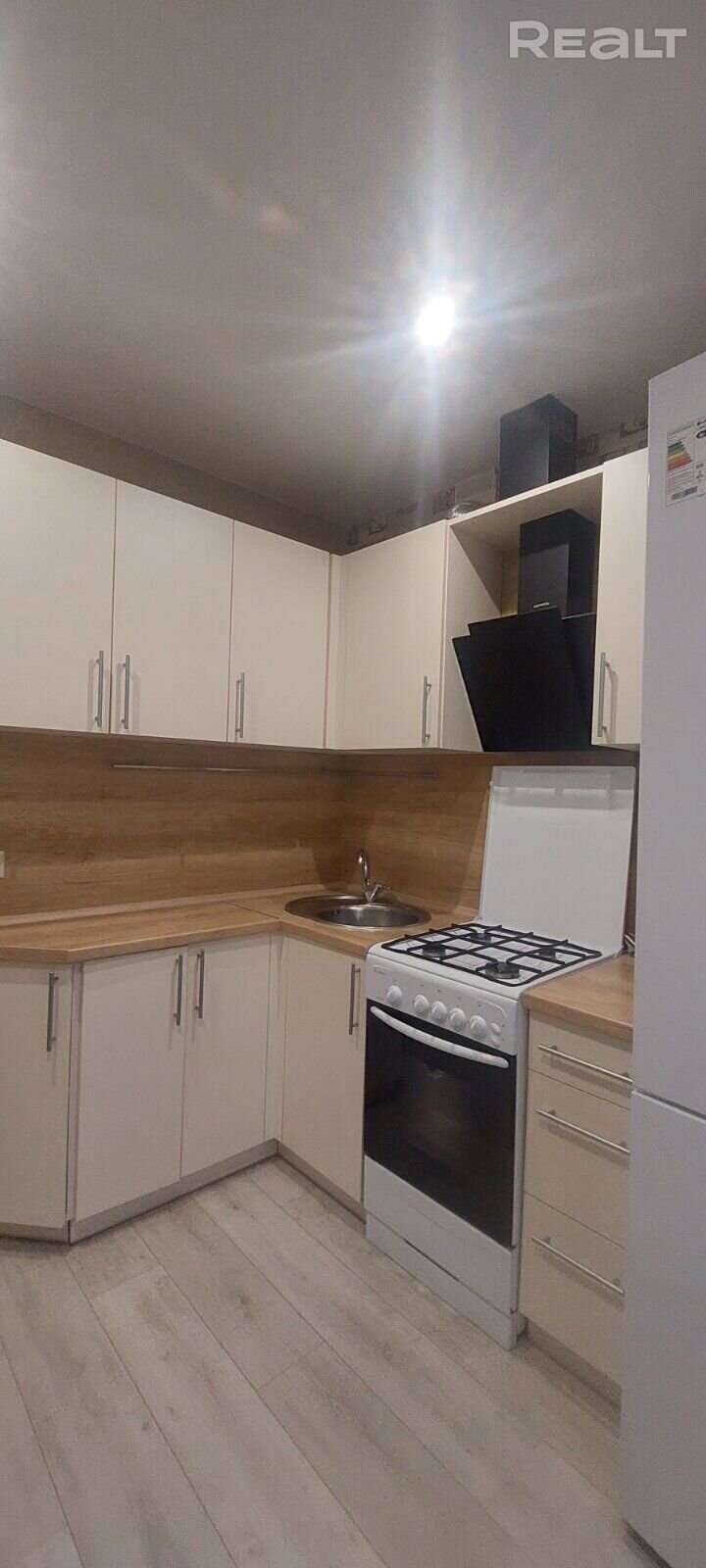 1-комнатная квартира, ул. Долгобродская, 28, 937 рублей: фото 1