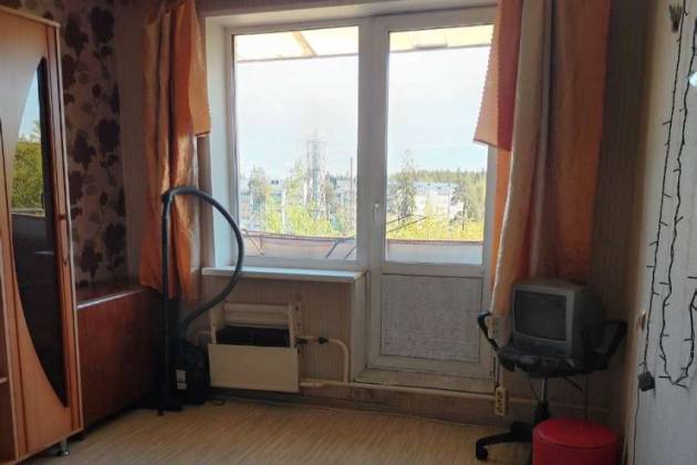 2-комнатная квартира, Колодищи, Военный городок, за 400 р.