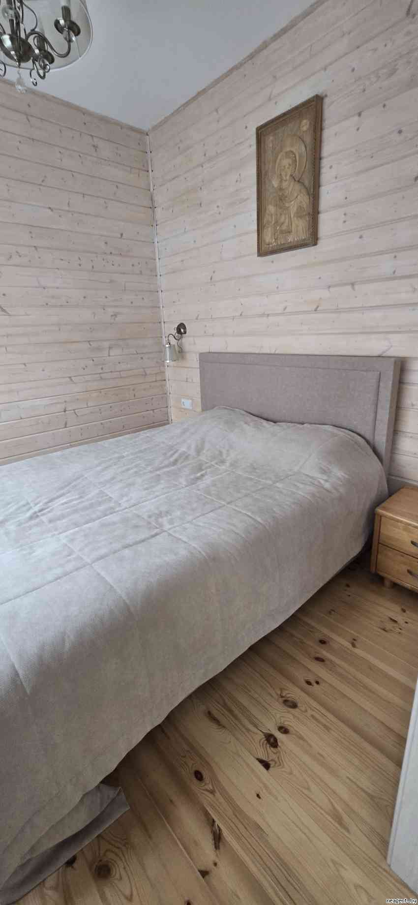 2-комнатная квартира,  Горбатова, 240 рублей: фото 1