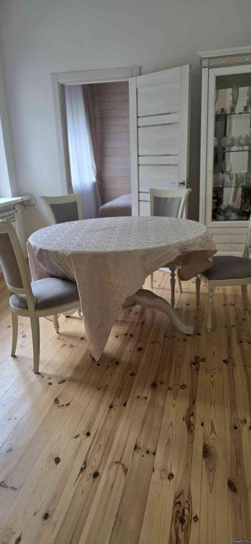 2-комнатная квартира,  Горбатова, 240 рублей: фото 2