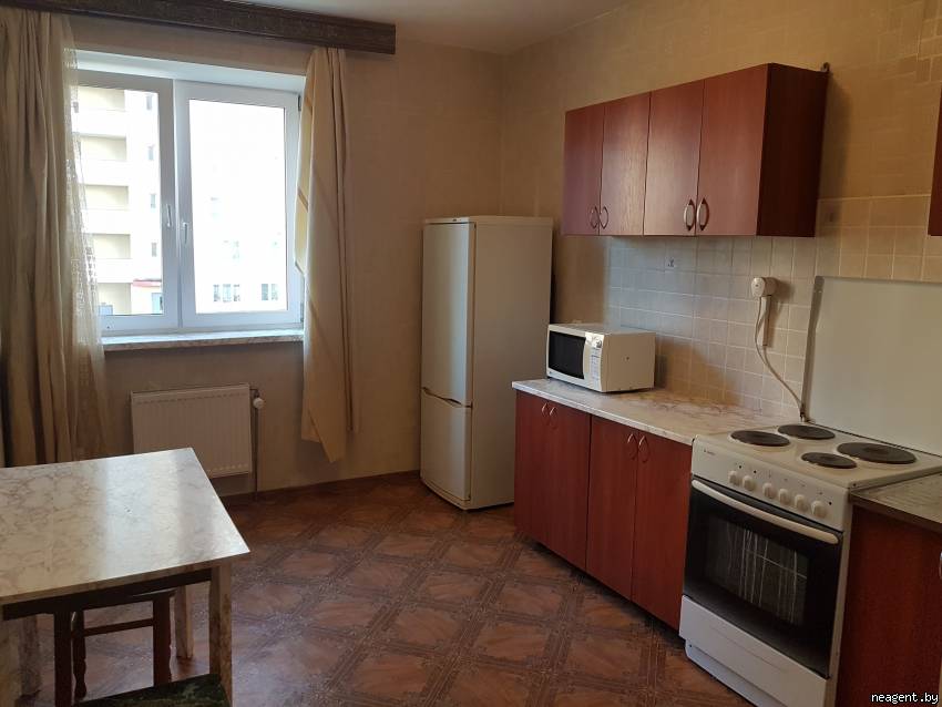 1-комнатная квартира, ул. Есенина, 42/-, 1200 рублей: фото 4