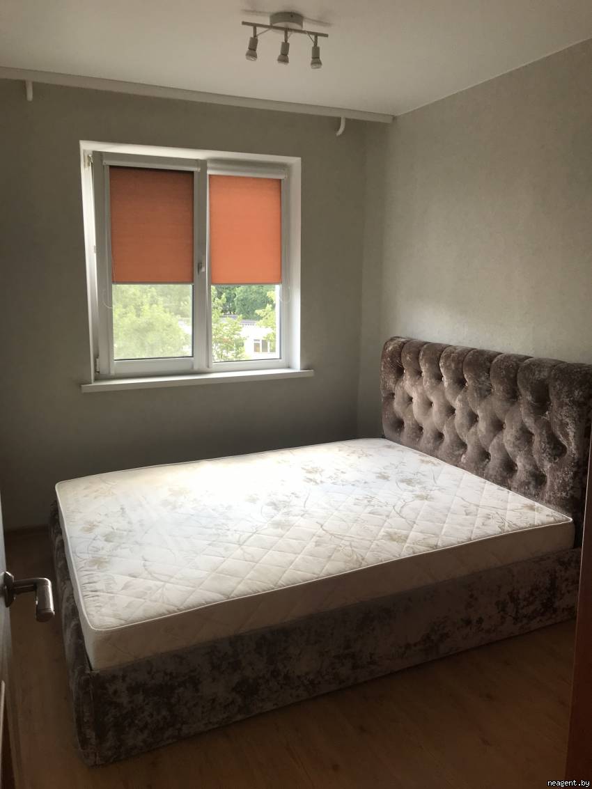 2-комнатная квартира, Независимости просп., 151/1, 1350 рублей: фото 4