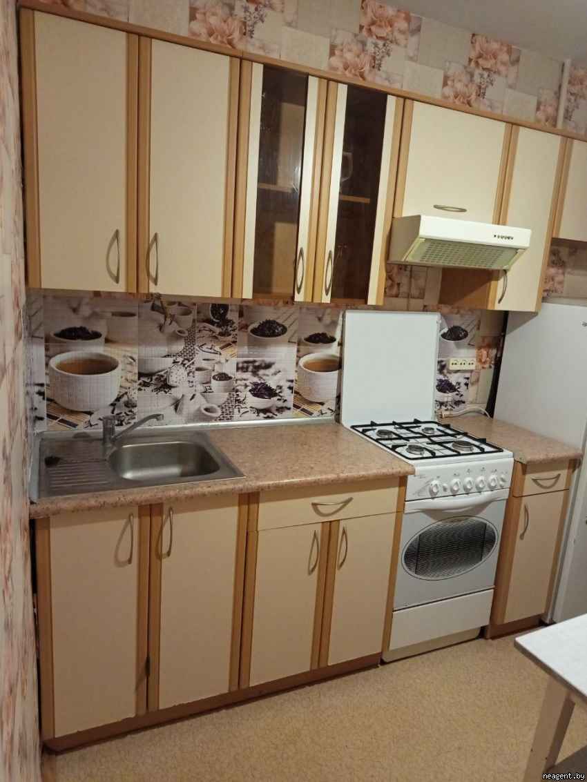 1-комнатная квартира, ул. Платонова, 21, 1100 рублей: фото 1