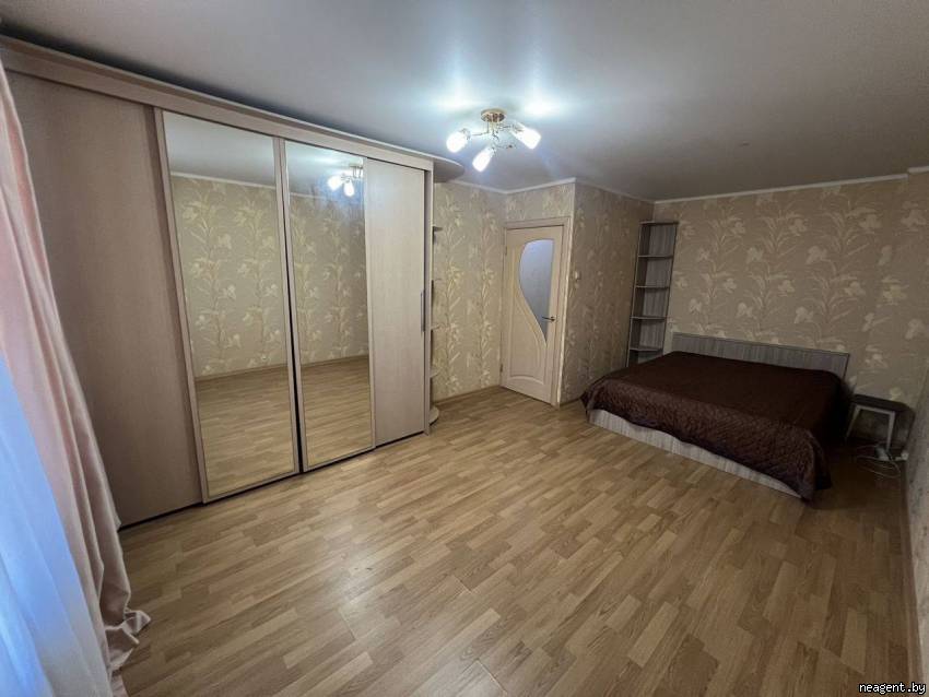1-комнатная квартира, ул. Максима Горького, 22, 380 рублей: фото 1